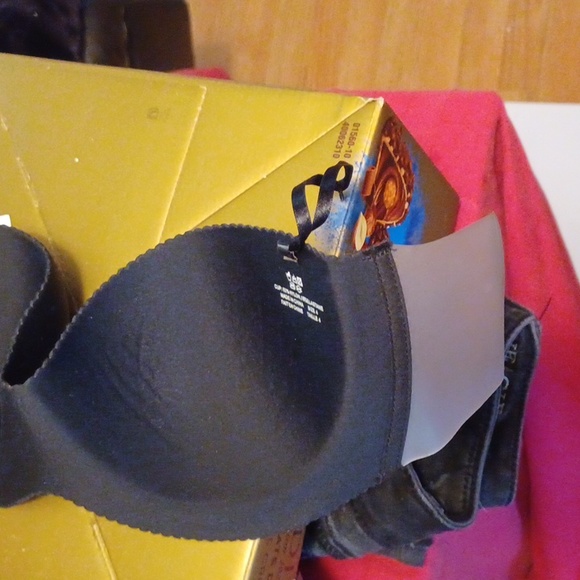 NEW Strapless padded bra - Picture 3 of 7